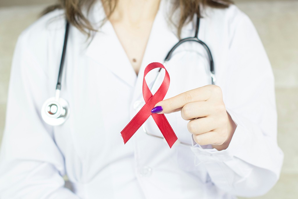Câncer de mama: um dos 5 maiores centros de pesquisa do mundo aprova IA para prevenção