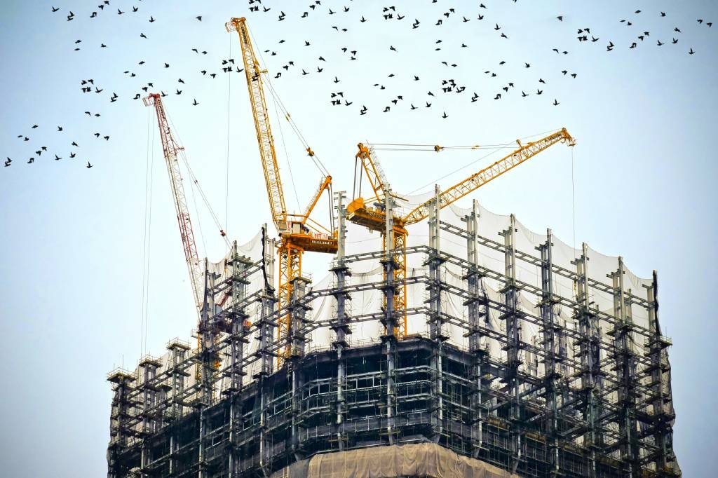O que os dados de exposição à inteligência artificial dizem sobre carreiras na construção